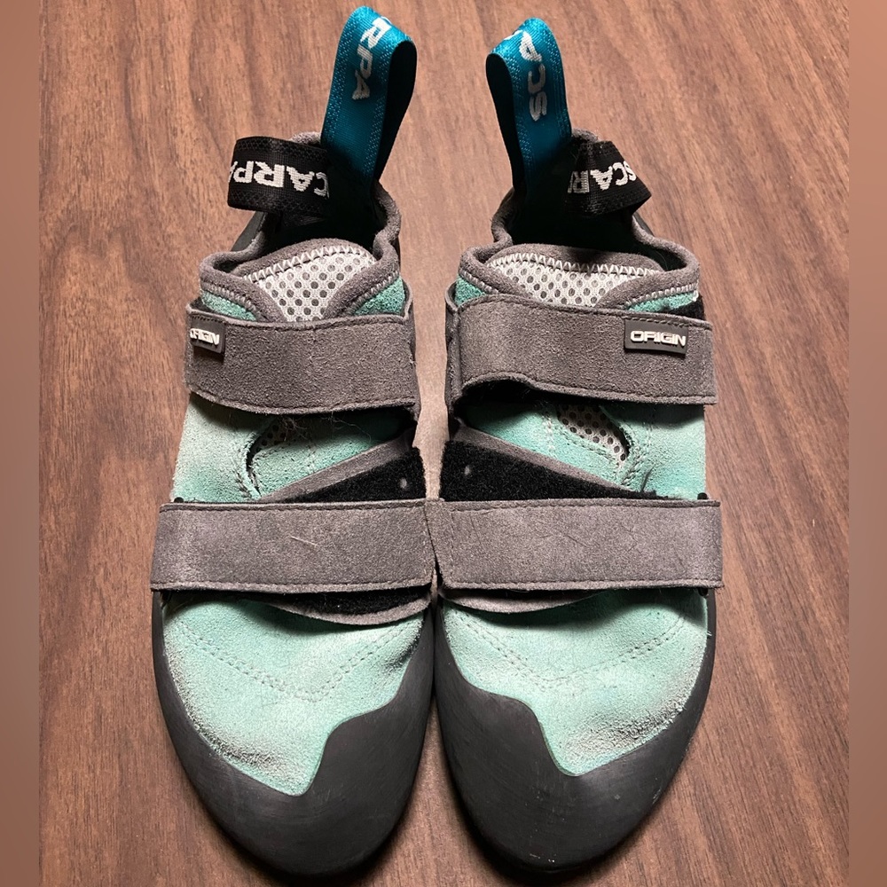 Wmns Origin climbing shoe